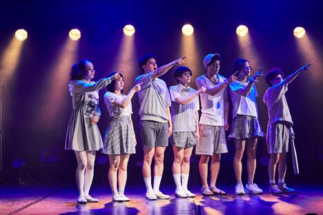 柿喰う客 新作本公演「滅多滅多」より。（撮影：神ノ川智早）