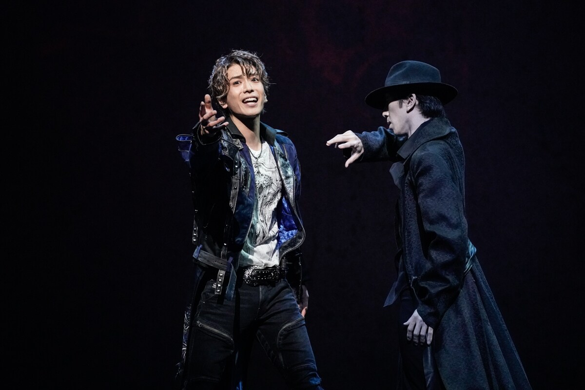 黒羽麻璃央・甲斐翔真らが挑む「ロミオ＆ジュリエット」開幕、ライブ