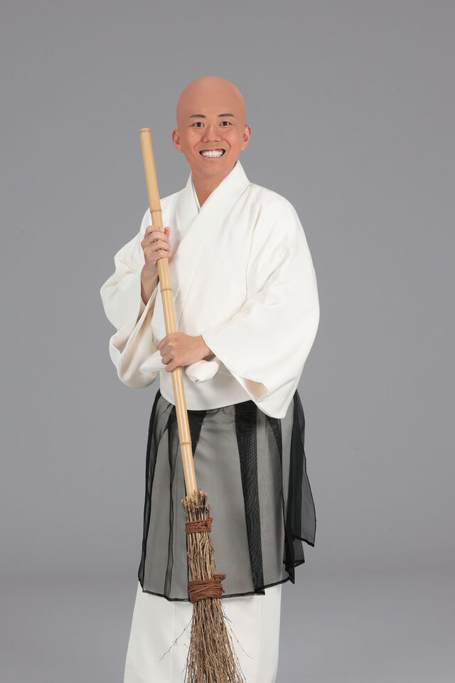 「松竹新喜劇 夏まつり特別公演 新作喜劇『一休さん』」より、藤山扇治郎演じる一休。