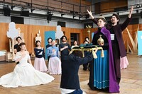 ディズニーミュージカル「アナと雪の女王」稽古場取材会より。