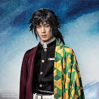 本田礼生扮する冨岡義勇。