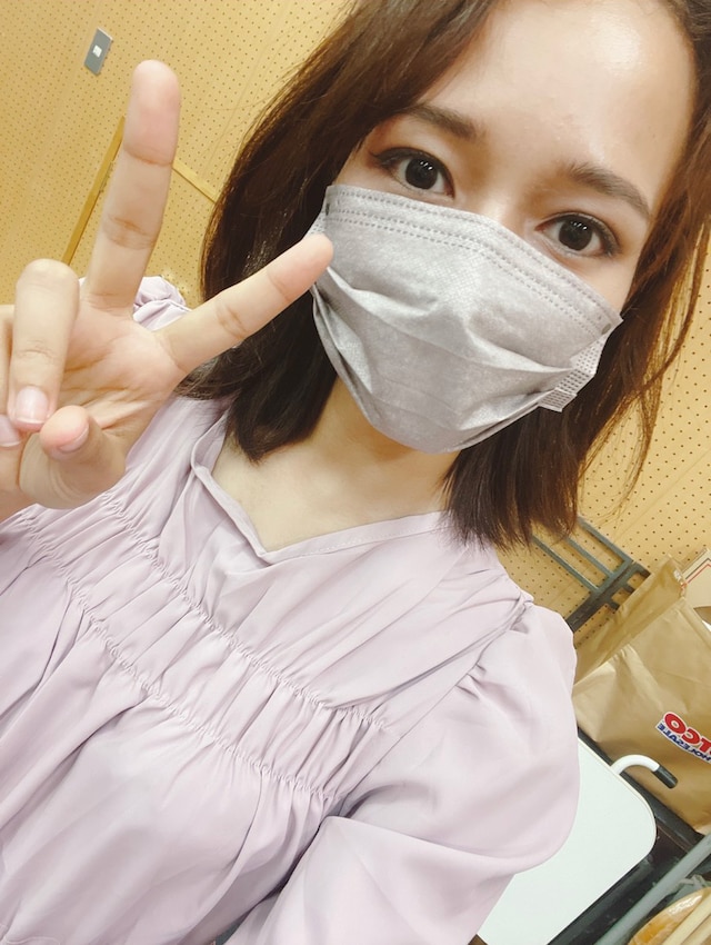 役のイメージに近い稽古着でアガる豊原江理佳 ケイコレ 稽古着ファッションをお届け Vol 16 ステージナタリー