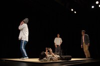 ほろびて「あるこくはく」より。（撮影：青二才晃）