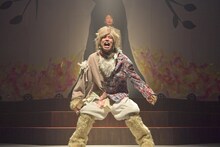 ナイスコンプレックスN32「フリーカル『YAhHoo!!!!』2021」より。（撮影：鏡田伸幸）