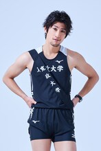 足立英昭扮する平田彰宏（ニコチャン）。