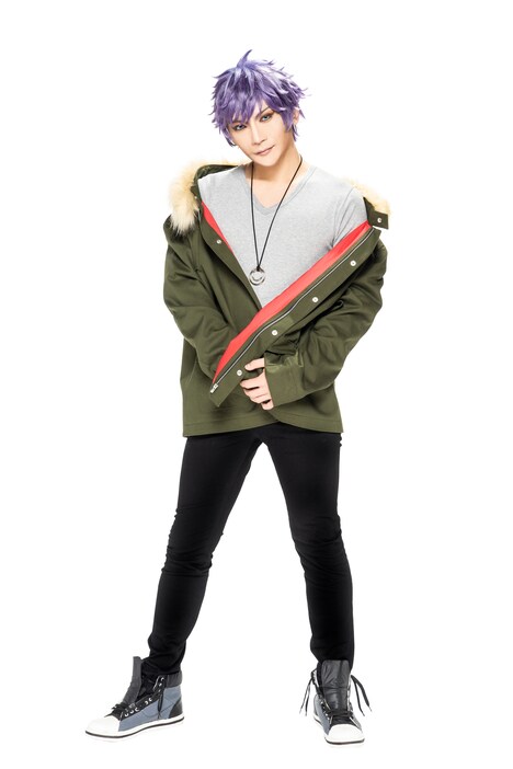 丘山晴己扮する美園爽人。