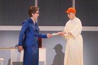 文学座「ウィット」より。（撮影：宮川舞子）