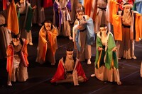 静岡県文化プログラム / SPAC「忠臣蔵2021」より。(c)猪熊康夫