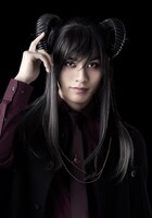 吉田知央扮する破滅（アバドン）。