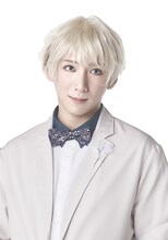 鈴木遥太扮する夢想（ラミエル）。