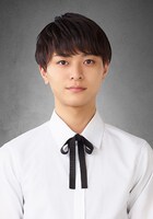 瑠己也扮するエラト。