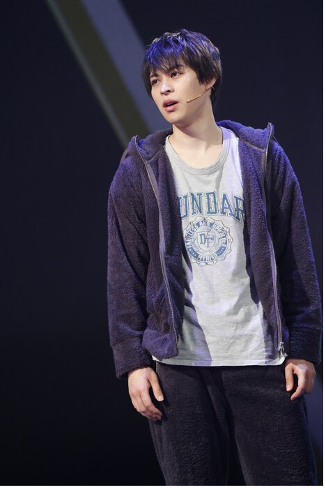 舞台「タンブリング」より。（撮影：小堺勝巳）