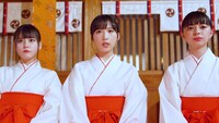 左から齊藤なぎさ（=LOVE）、小栗有以（AKB48）、上國料萌衣（アンジュルム）。(c)TBS