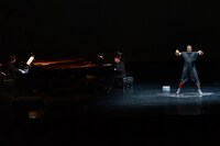 イスラエル・ガルバン「春の祭典」より。（写真提供：Dance Base Yokohama）(c)Naoshi Hatori