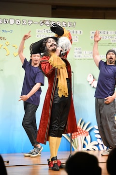 森新太郎が吉柳咲良に太鼓判 本物のピーターパン 小西遼生は 貧乏なフック船長 に 会見レポート ステージナタリー