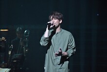 米倉涼子×城田優「SHOWTIME」より。