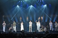 米倉涼子×城田優「SHOWTIME」より。