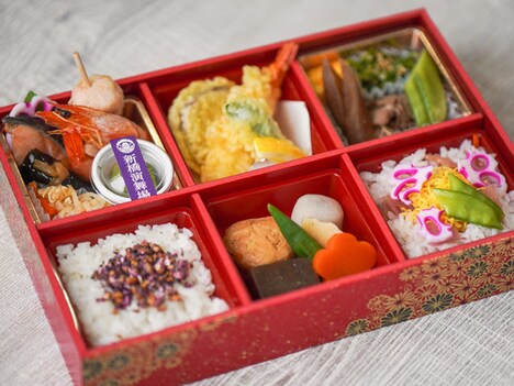 「演舞場弁当 松」