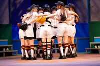 舞台「球詠」より。（撮影：GEKKO）