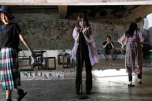 エンニュイ「Performance of the day『無表情な日常・感情的な毎秒』6月公演」より。（撮影：藤澤孝代）