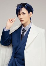 校條拳太朗扮する昭和。