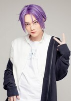 大薮丘扮する令和。