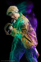 松浦司扮する蛇穴健栄。