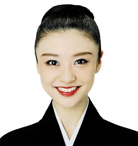 潤花(c)宝塚歌劇団