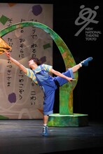 Co.山田うん「オバケッタ」より。（撮影：長谷川清徳）