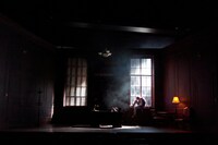 「Being at home with Claude～クロードと一緒に～」より。(c)Zu々（Photo by NORI）