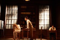 「Being at home with Claude～クロードと一緒に～」より。(c)Zu々（Photo by NORI）