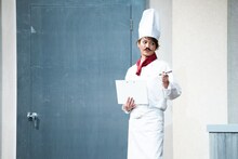 bpm本公演「Bon Appetit!」より。（Photo by Hajime Kato）