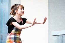 bpm本公演「Bon Appetit!」より。（Photo by Hajime Kato）