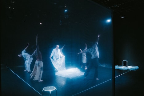 OrganWorks 新作公演「WOLF」より。（Photo by Hajime Kato）