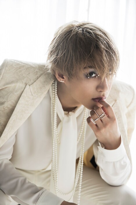 前山剛久ビジュアルブック「Artist」（東京ニュース通信社）より。