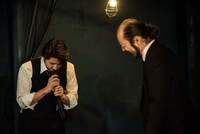 本多劇場グループnext「ダム・ウェイター」より。