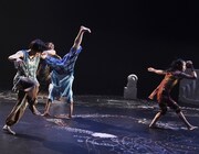KAAT キッズ・プログラム 2021「ククノチ テクテク マナツノ ボウケン」より。(撮影:大洞博靖)