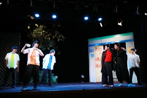 舞台「俺たち、ヤンキー王!? -本能寺の変!?-」より。