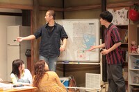 アガリスクエンターテイメント 15周年記念興行・第28回公演「かげきはたちのいるところ」より。（撮影：石澤知絵子）