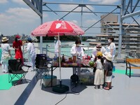 中野成樹＋フランケンズ2021「Part of it all」より。