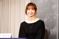 篠田麻里子（撮影：田中亜紀）