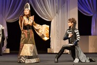 舞台「ル・シッド」より。（撮影：山副圭吾）