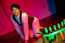 劇団「地蔵中毒」第14回公演 無教訓意味なし演劇vol.14「母さんが夜なべをしてJavaScript組んでくれた」より。