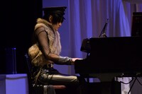 舞台「ル・シッド」より。（撮影：山副圭吾）