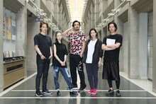 左から鈴木彰紀、茂手木桜子、松田慎也、周本絵梨香、手打隆盛。（撮影：宮川舞子）