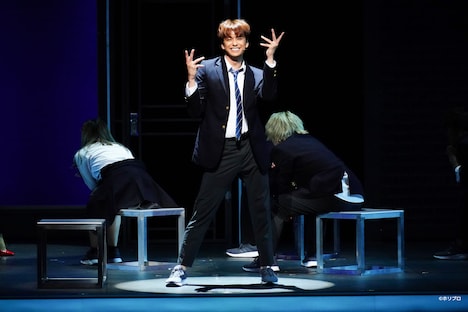 ミュージカル「ジェイミー」より。（撮影：田中亜紀）