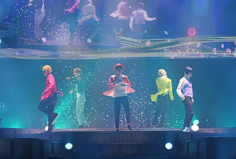 「MANKAI STAGE『A3!』Troupe LIVE～SPRING 2021～」より。