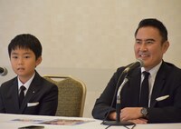 左から市川右近、市川右團次。