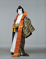 「須磨の写絵」より、中村梅玉扮する在原行平。(c)松竹