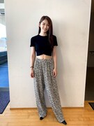 “ヘソ出しルック”で気合い十分。